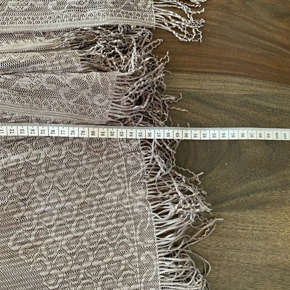 Guess Los Angeles Kimono Cardigan Shawl Beige Light Brown Fringe Boho Size O/S. - Picture 8 of 16